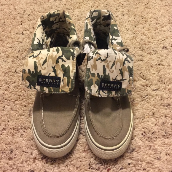 Camo Sperry's