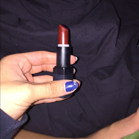 Nars lipstick MAKE ME AN OFFER - Picture 2 of 3