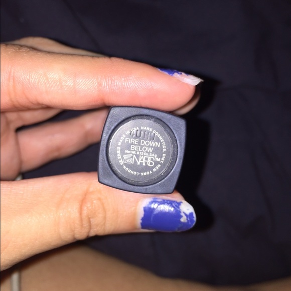Nars lipstick MAKE ME AN OFFER - Picture 3 of 3
