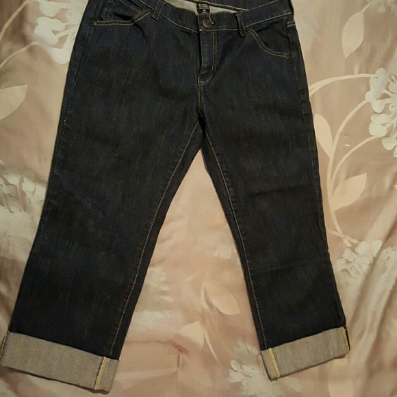 RePosh..New York & Company cuffed denim capris