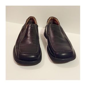 Men's dress shoes