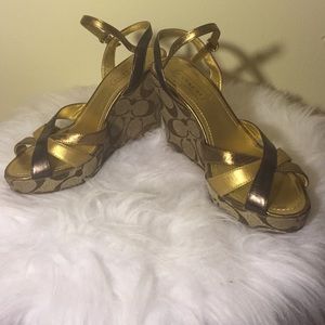 FINAL SALE ‼️ Coach Cece Logo Wedge Sandals