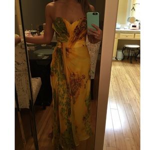 Yellow formal/prom dress