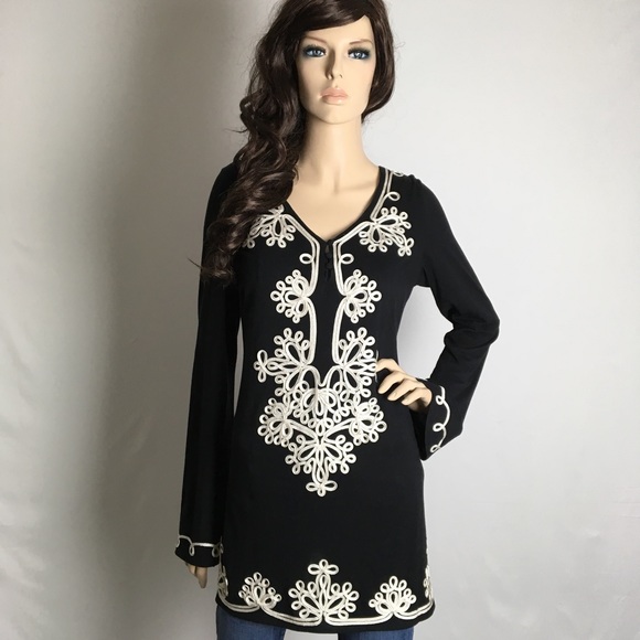 INC International Concepts Tops - Gorgeous Embroidered Bell Sleeve Tunic 💋