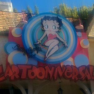 Meet your Posher, Lupe