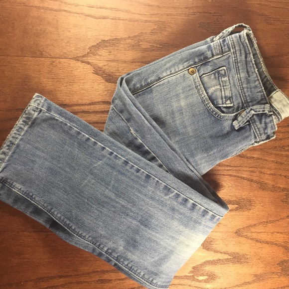 Levi Skinny Jeans - Picture 2 of 5