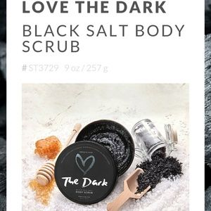 Black salt body scrub