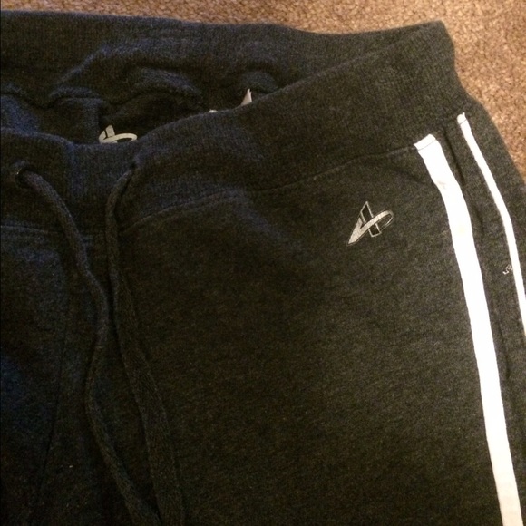 Capri's - Picture 3 of 4