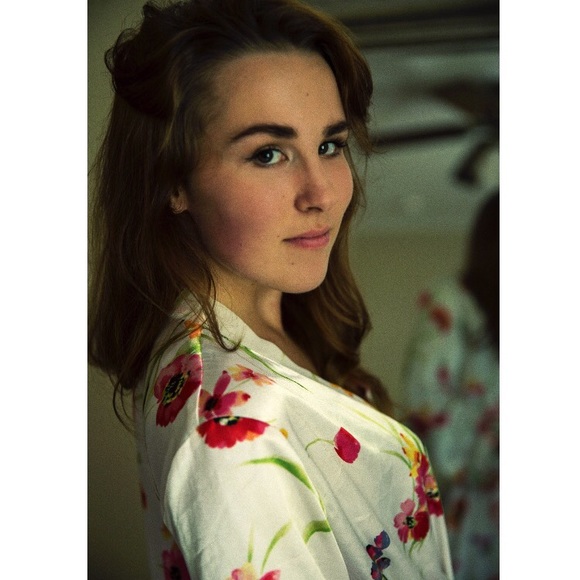 Meet your Posher, Sarah - Picture 2 of 4