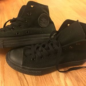 Black high top converse