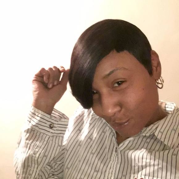 Meet your Posher, Sharonda