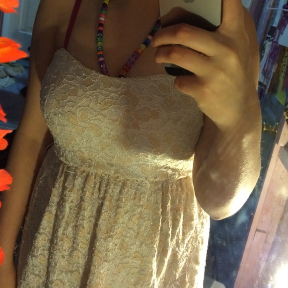 strapless beige dress - Picture 2 of 3