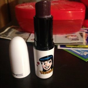 MAC Veronica boyfriend stealer final sale