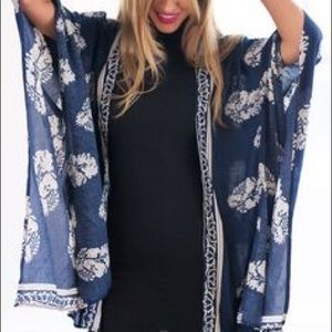 Navy feather printed kimono