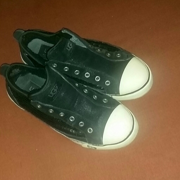 UGG Shoes - BLACK Lace less sequins