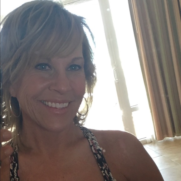 Meet your Posher, Martha - Picture 2 of 2