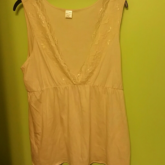 Lace trim tank
