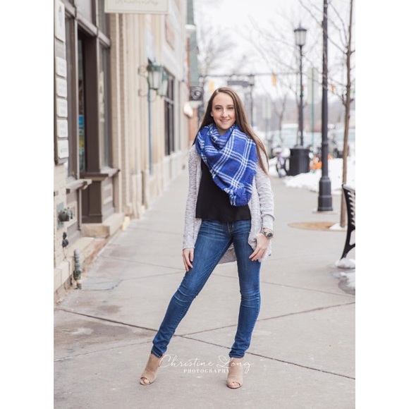 Meet your Posher, Lizzie