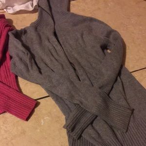 Long sleeve and short sleeve tops