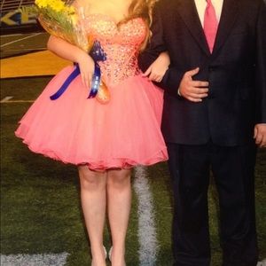 SHERRIHILL FORMAL DRESS