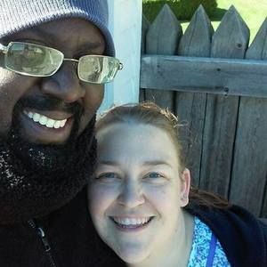 Meet your Posher, Dee dee