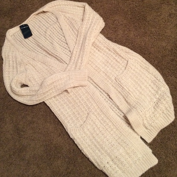 SOLDⓂ️Gorgeous sweater cardigan
