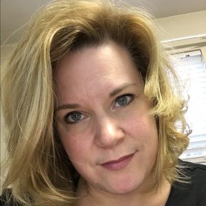 Meet your Posher, Vicki