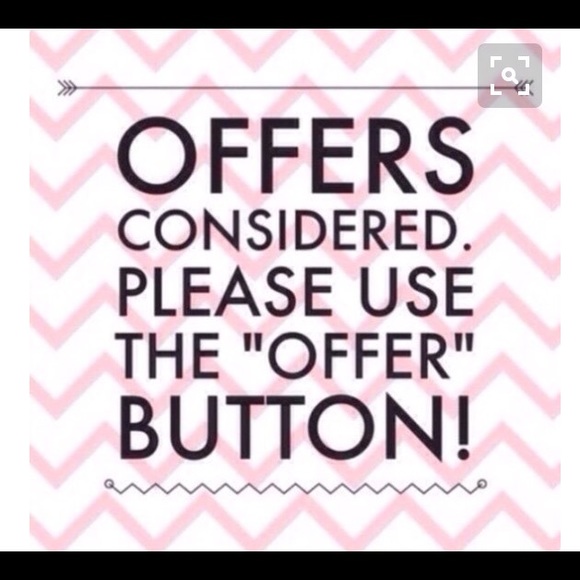 Hit offer button 👍🏽 - Picture 1 of 1