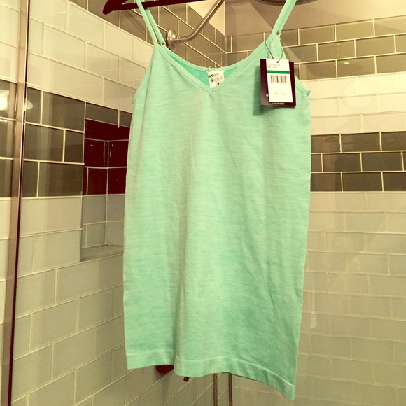 🍀 NWT Mint Green Reversible Skinny Strap Tank Top