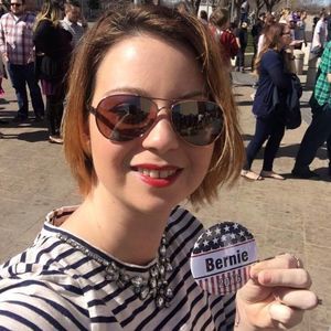 Meet your Posher, Carla