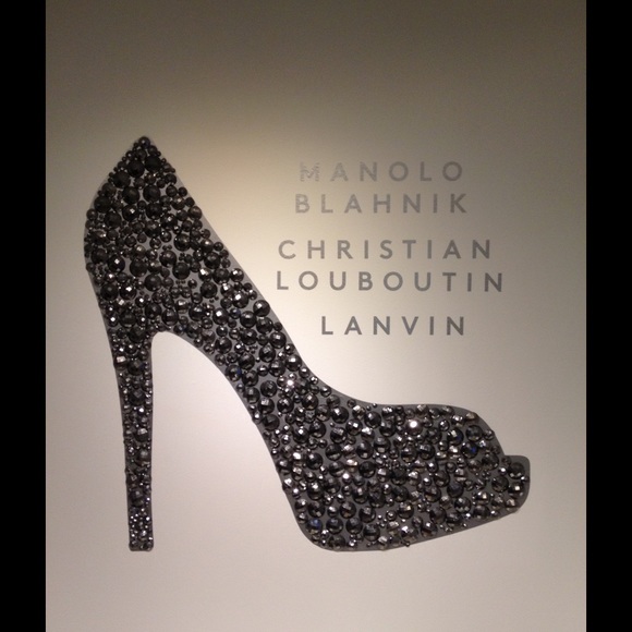 Meet your Posher, S.  POSH AMBASSADOR. - Picture 4 of 4