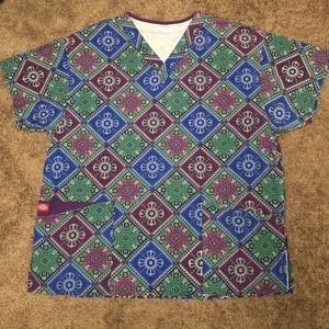Dickies Scrub Top ~ Pretty purple/blue/green ~ XL