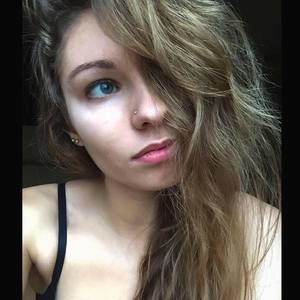 Meet your Posher, Lydia