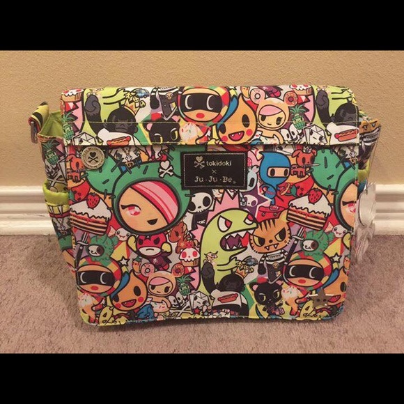 For mklover6 Nwt iconic bb