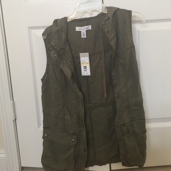 KENNETH COLO GREEN MILITARY VEST