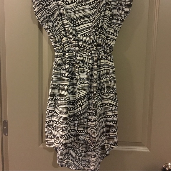 🔺SOLD!🔺Cute high-low dress! - Picture 3 of 4