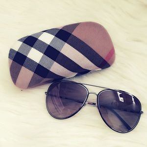 ❌SOLD❌Burberry Sunglasses