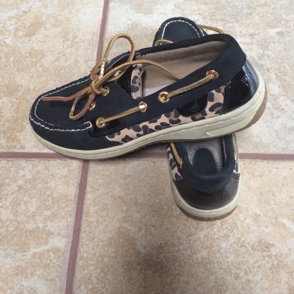 Leopard print sperrys.