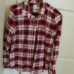 Gap fitted boyfriend shirt in red plaid