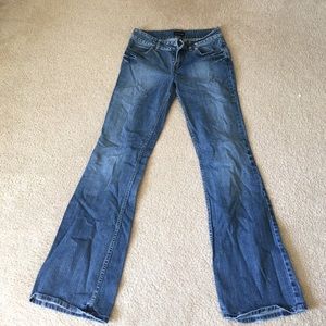 Limited jeans