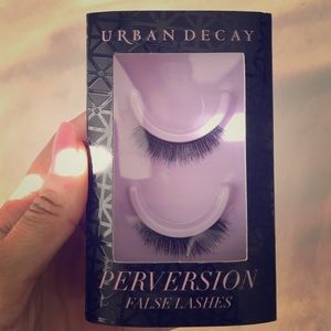 FINAL PRICE Urban Decay Perversion False Lashes