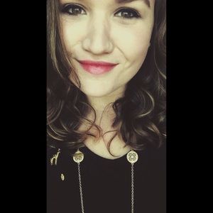 Meet your Posher, Gabrielle