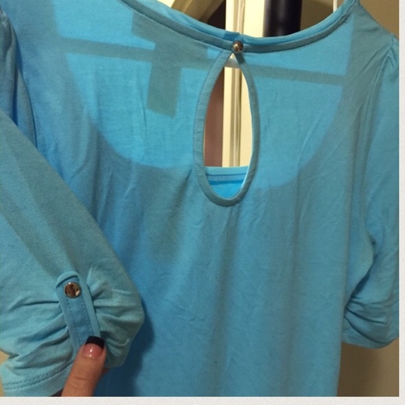 đ đ White House | Black Market 1/2 Sleeve Top. - Picture 2 of 4