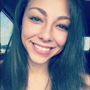 Meet your Posher, Madalynn