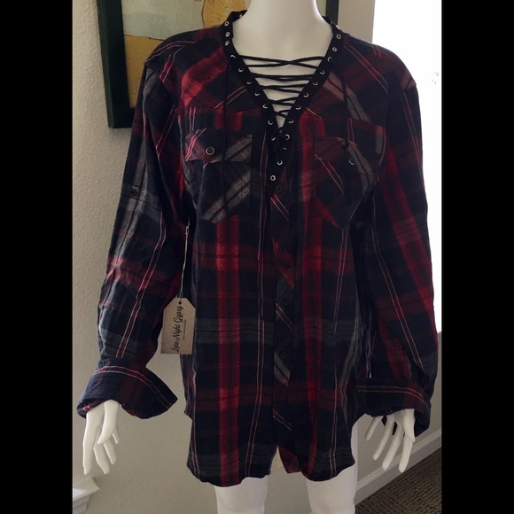 🚫SOLD🚫 💋Lace Up Flannel💋