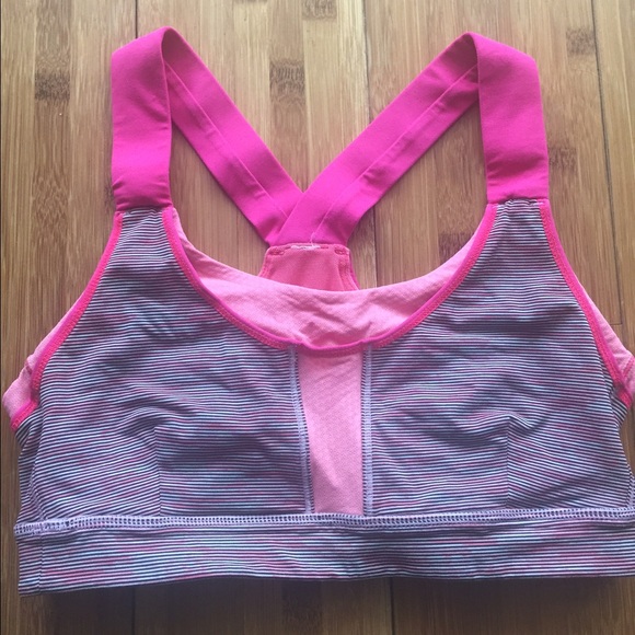 Lululemon Stuff your run bra size 6