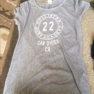 Hollister Gray tee