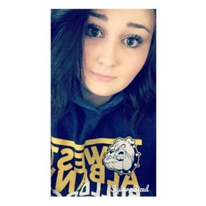 Meet your Posher, Carlie