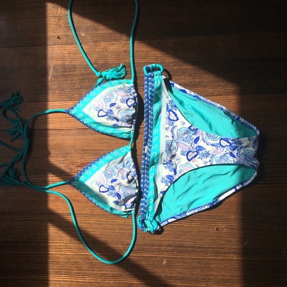 Paisley string bikini