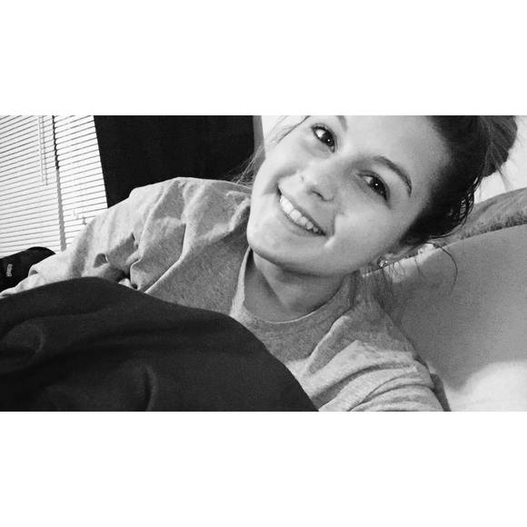 Meet your Posher, Kelly - Picture 1 of 1